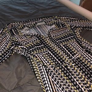 Patterned dress with belt